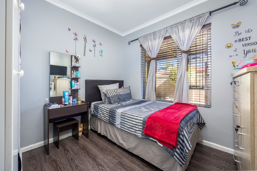 4 Bedroom Property for Sale in Protea Heights Western Cape